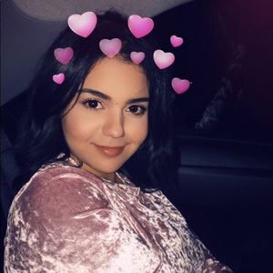 Meet your Posher, Caroline